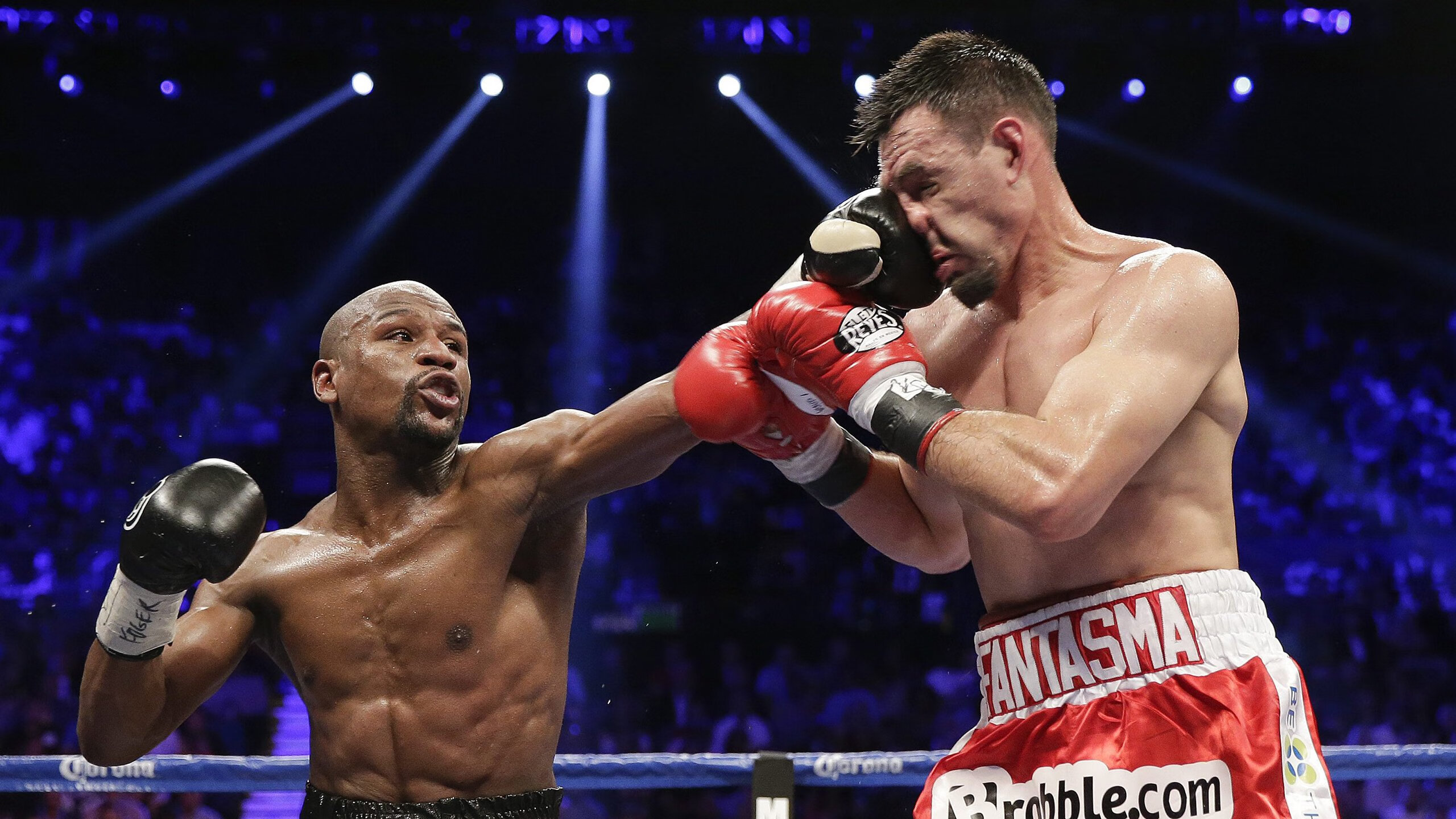 拜仁锋线新星崭露头角,未来已成焦点,拜仁阵型2021